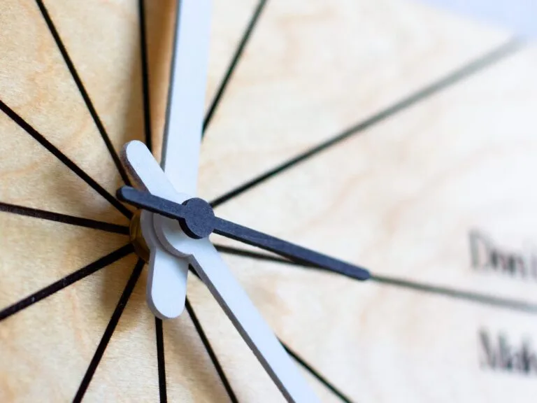 Rectangular Modern Wall Clock - Image 8